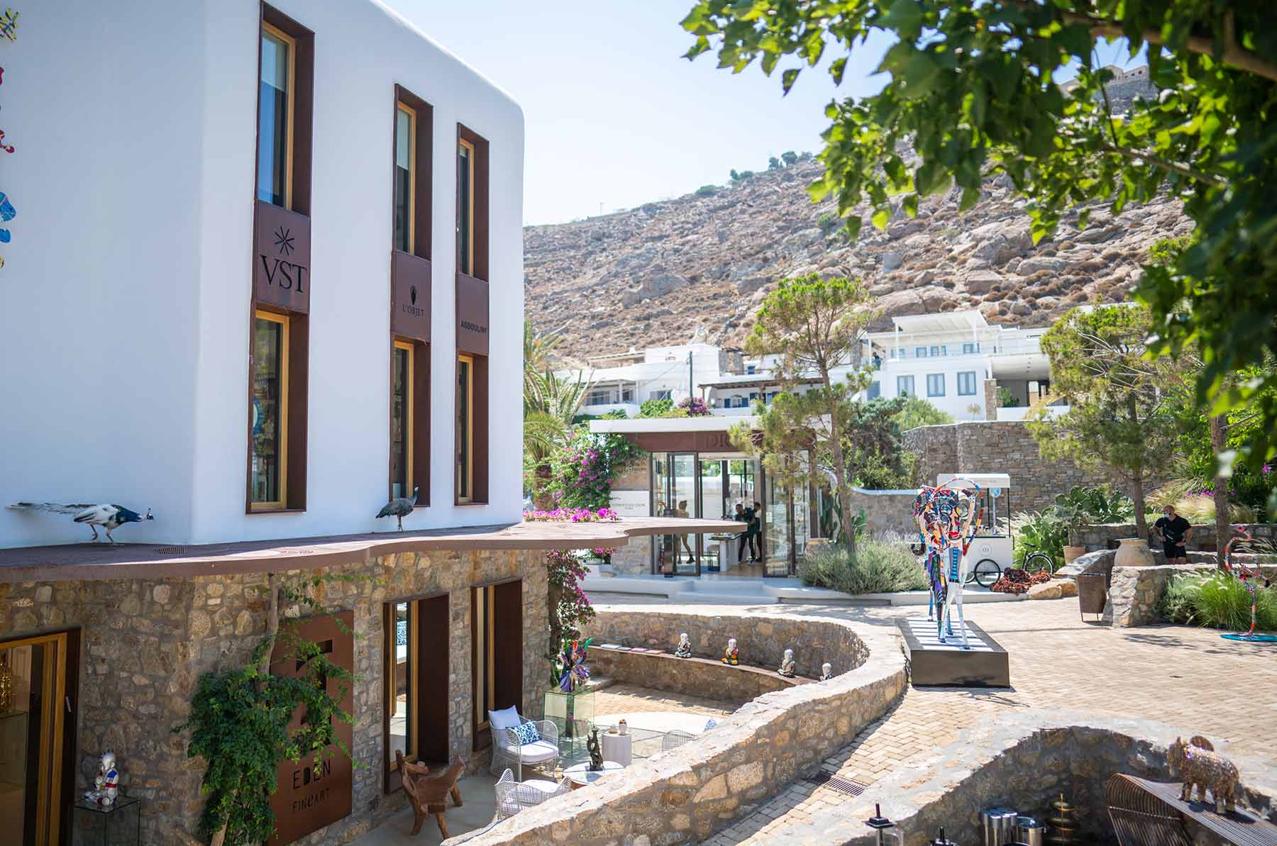 Collective Store In Nammos Mykonos - Νexusproperties