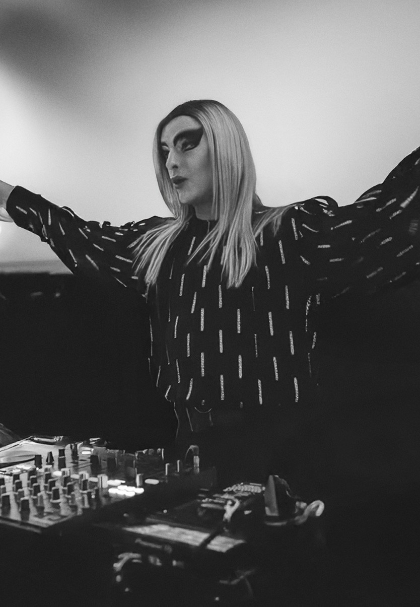 NAMMOS FRIDAYS In Tune With Summer feat. La Stryxia